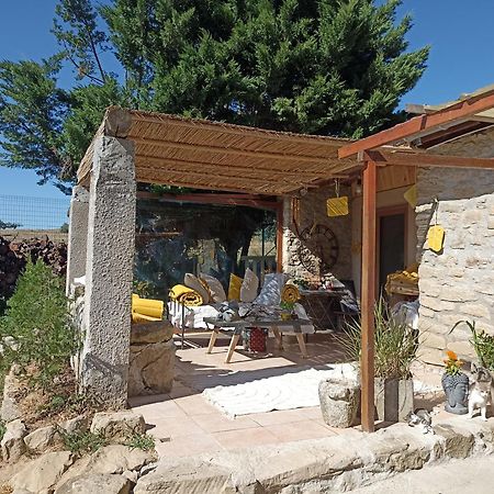 Un Jardin Sur La Colline Lägenhet Claveyson Exteriör bild