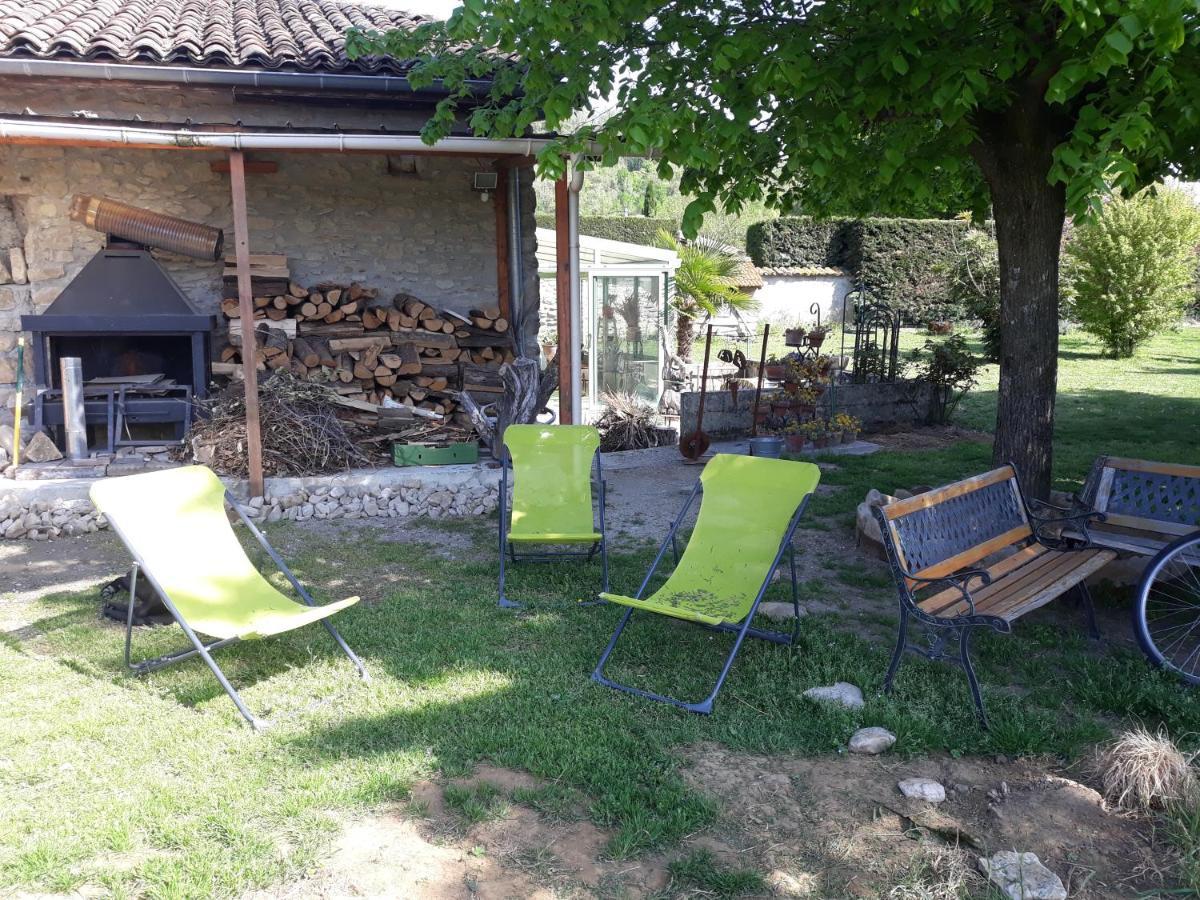 Un Jardin Sur La Colline Lägenhet Claveyson Exteriör bild